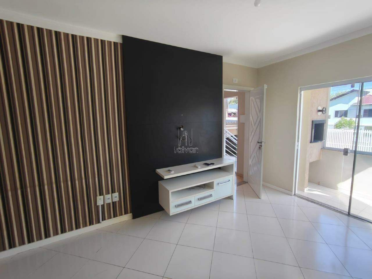 Apartamento para aluguel no Três Rios do Sul: 