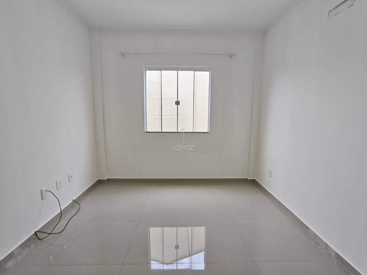 Apartamento para aluguel no Centenário: 