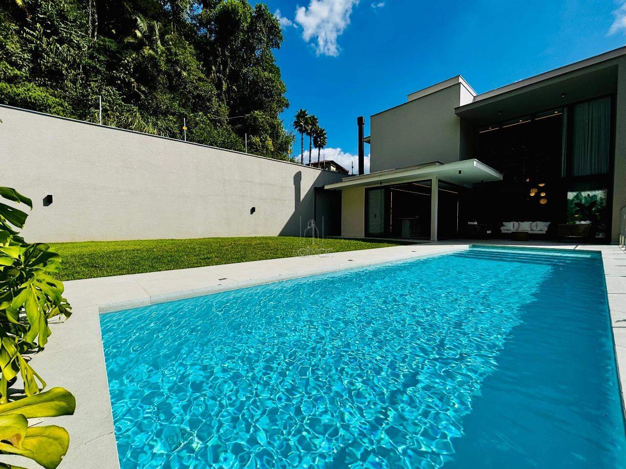 Casa à venda no Barra do Rio Cerro: 