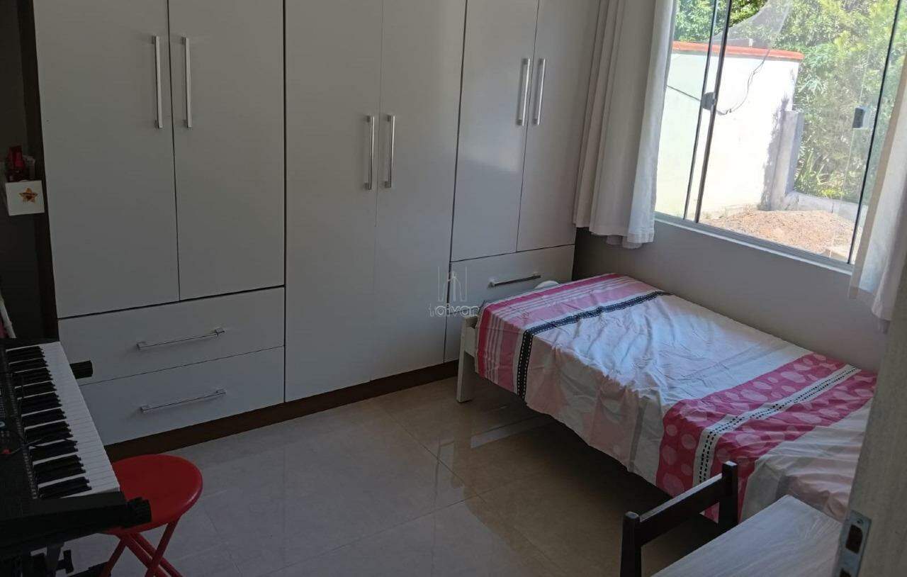 Casa à venda no Jaraguá 84: 