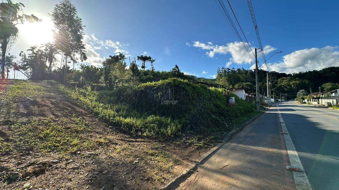 Terreno à venda no Rio Novo: 