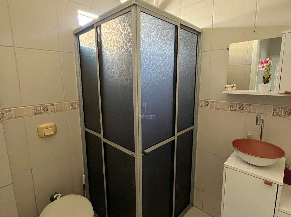 Apartamento à venda no Jaraguá Esquerdo: 