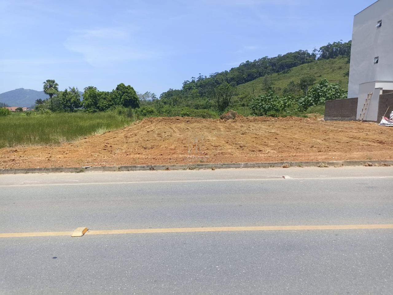 Terreno à venda no Três Rios do Sul: 