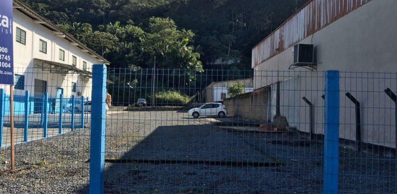 Terreno à venda no Centenário: 