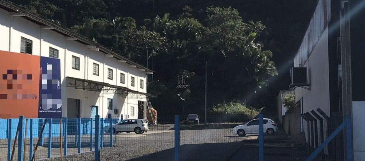 Terreno à venda no Centenário: 
