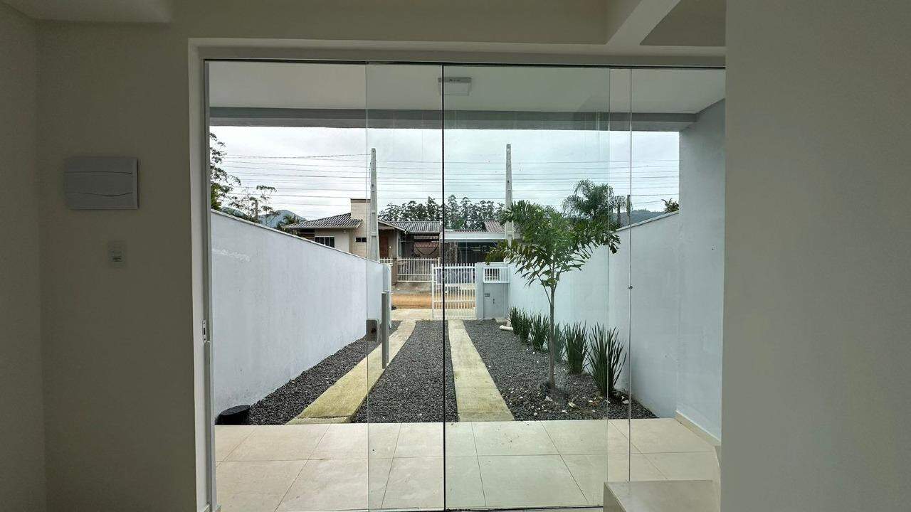 Geminado à venda no Barra do Rio Cerro: 