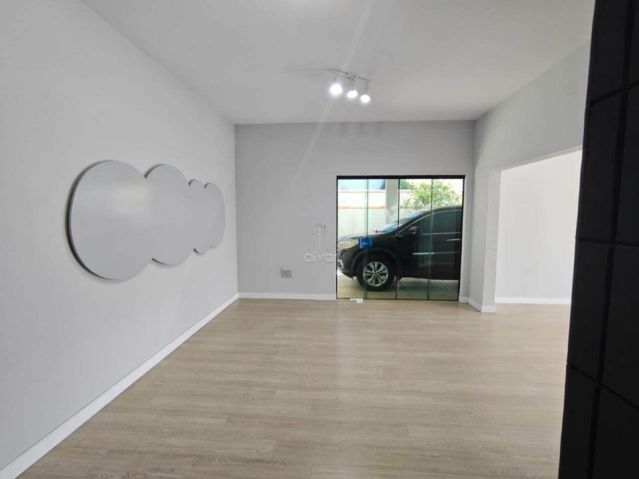 Sala Comercial para aluguel no Czerniewicz: 