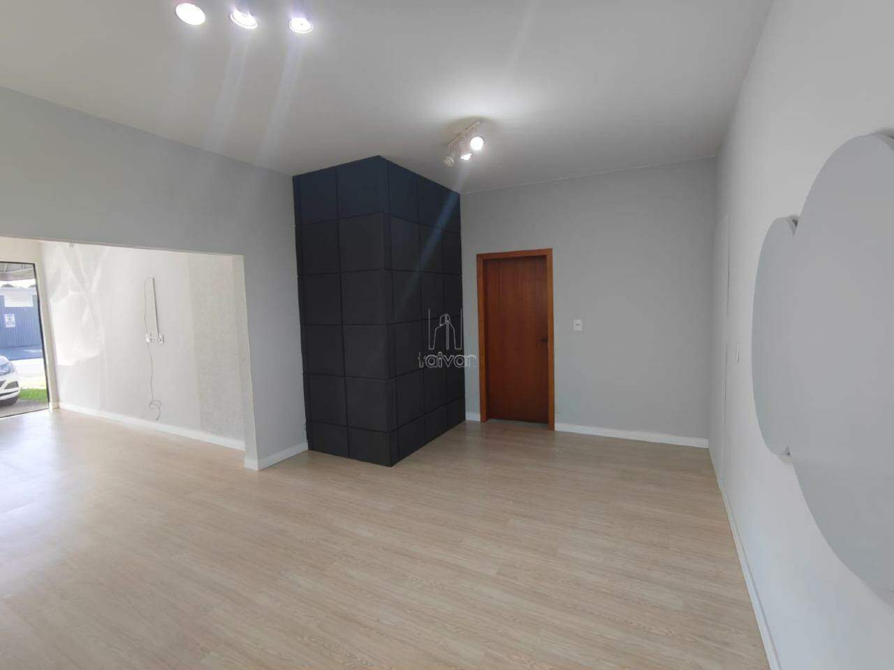 Sala Comercial para aluguel no Czerniewicz: 