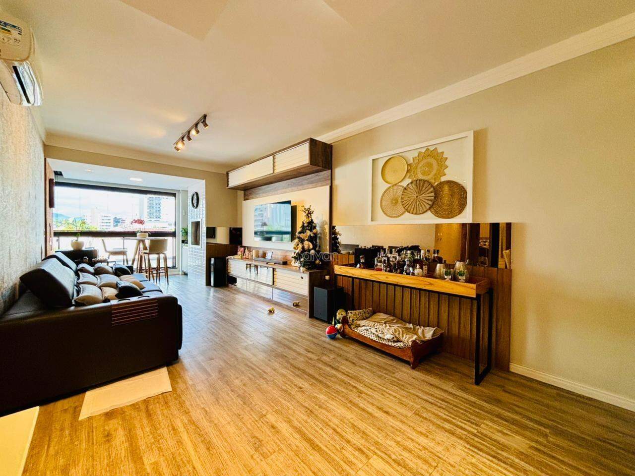 Apartamento para aluguel no Centro: 