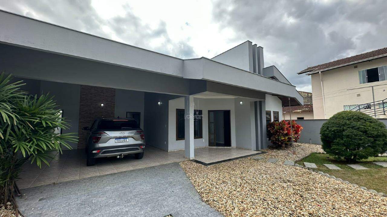Casa à venda no Ilha Da Figueira: 