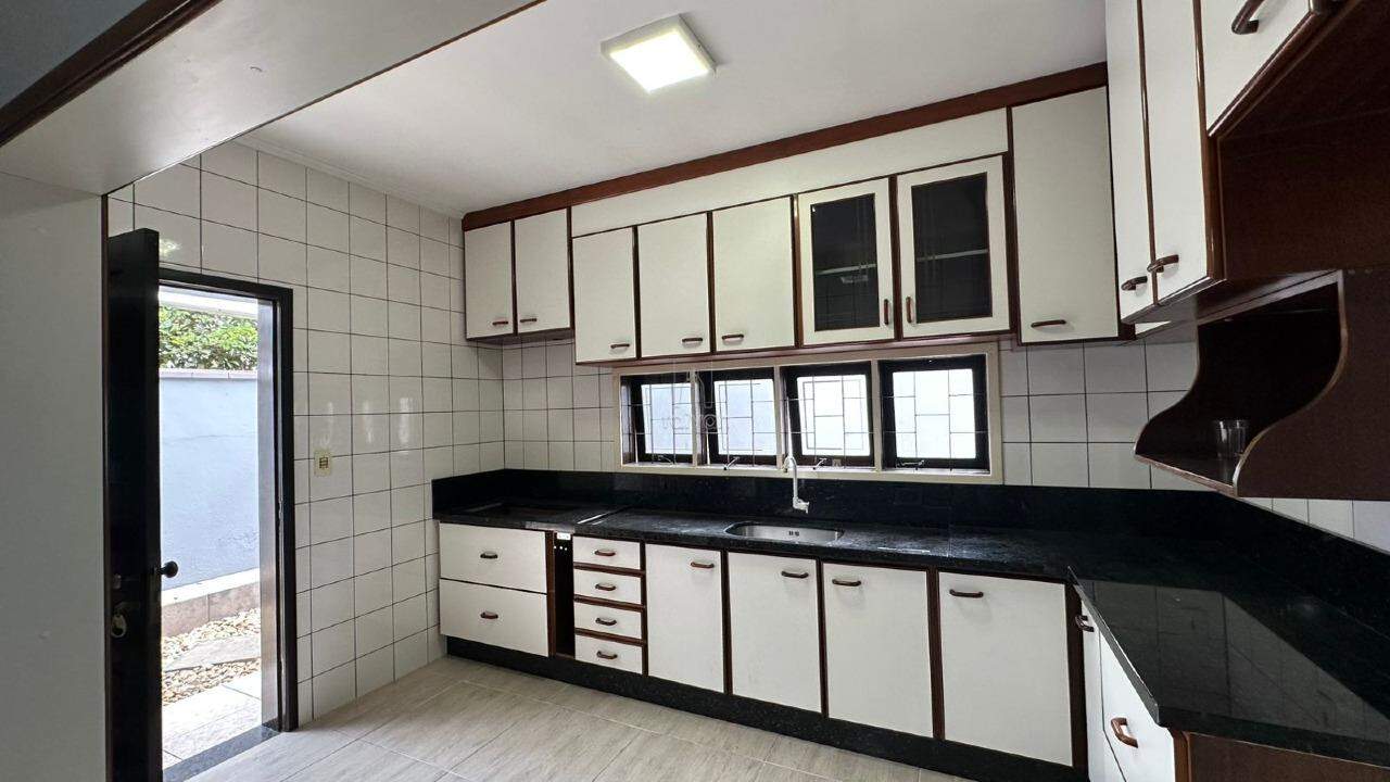 Casa para aluguel no Ilha Da Figueira: 