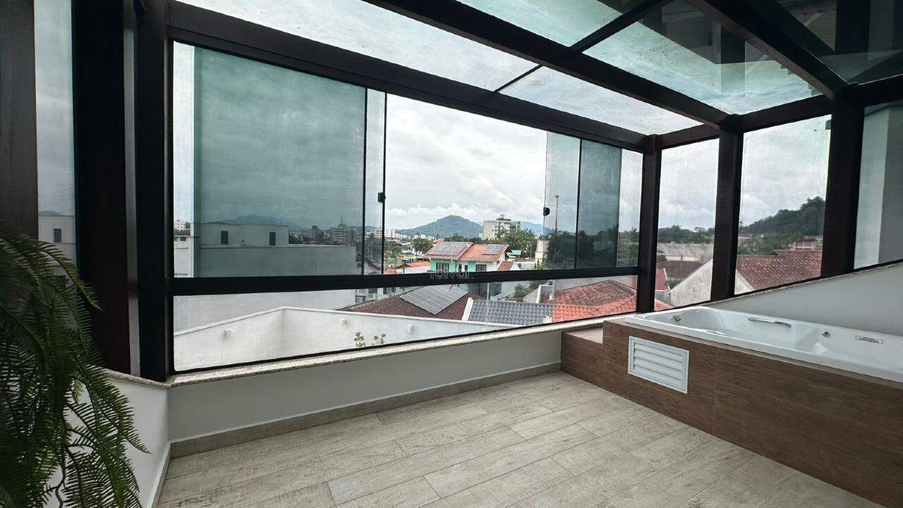Casa para aluguel no Czerniewicz: 