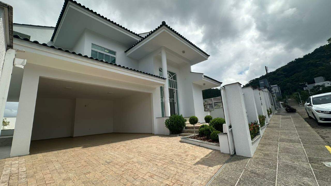 Casa para aluguel no Czerniewicz: 