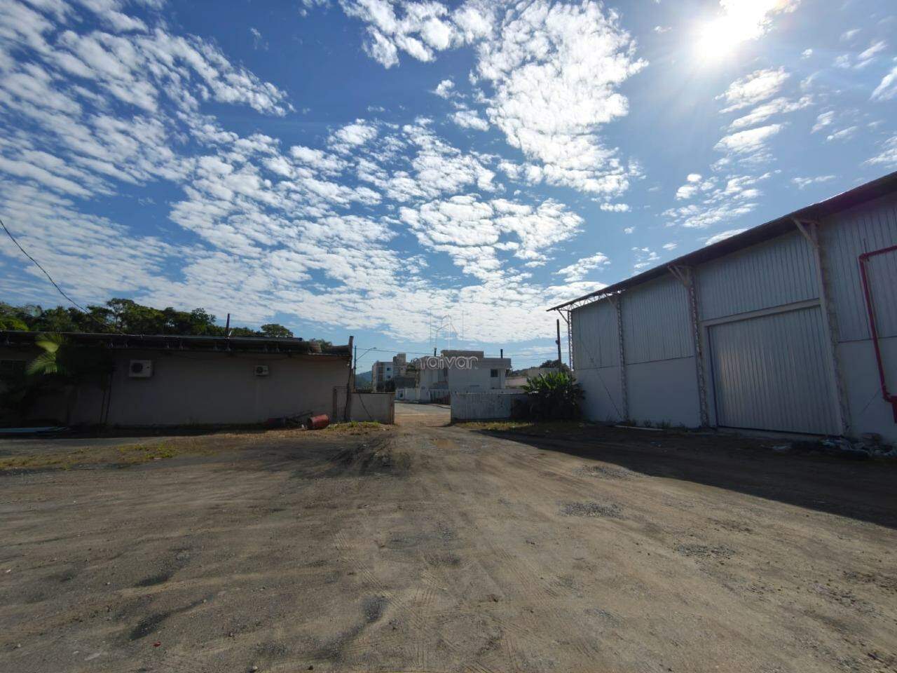Galpão para aluguel no Jaraguá Esquerdo: 