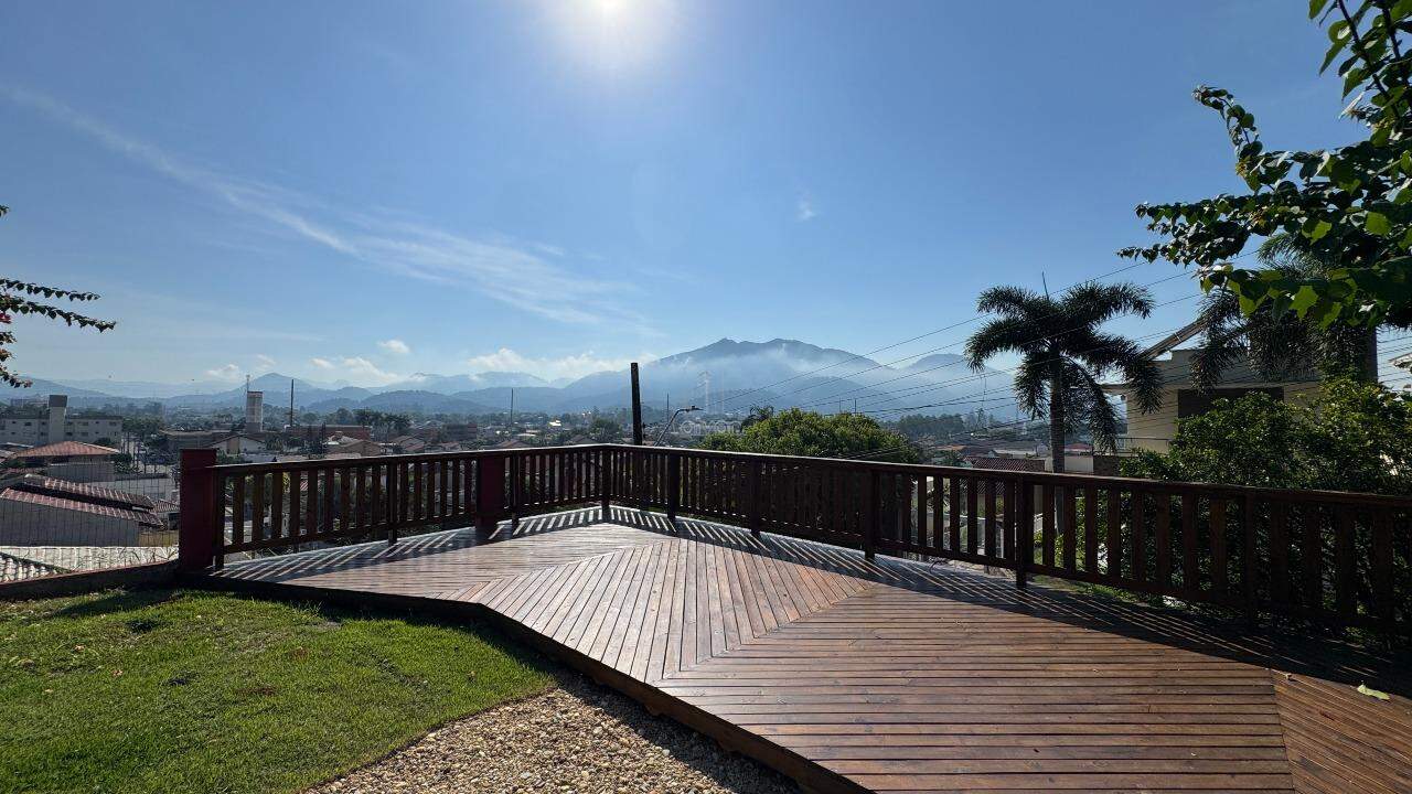 Casa à venda no Água Verde: 