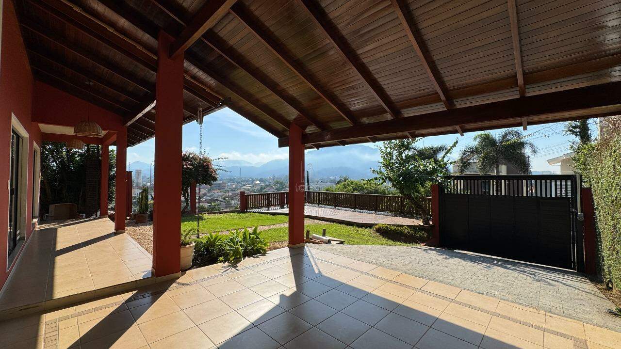 Casa à venda no Água Verde: 