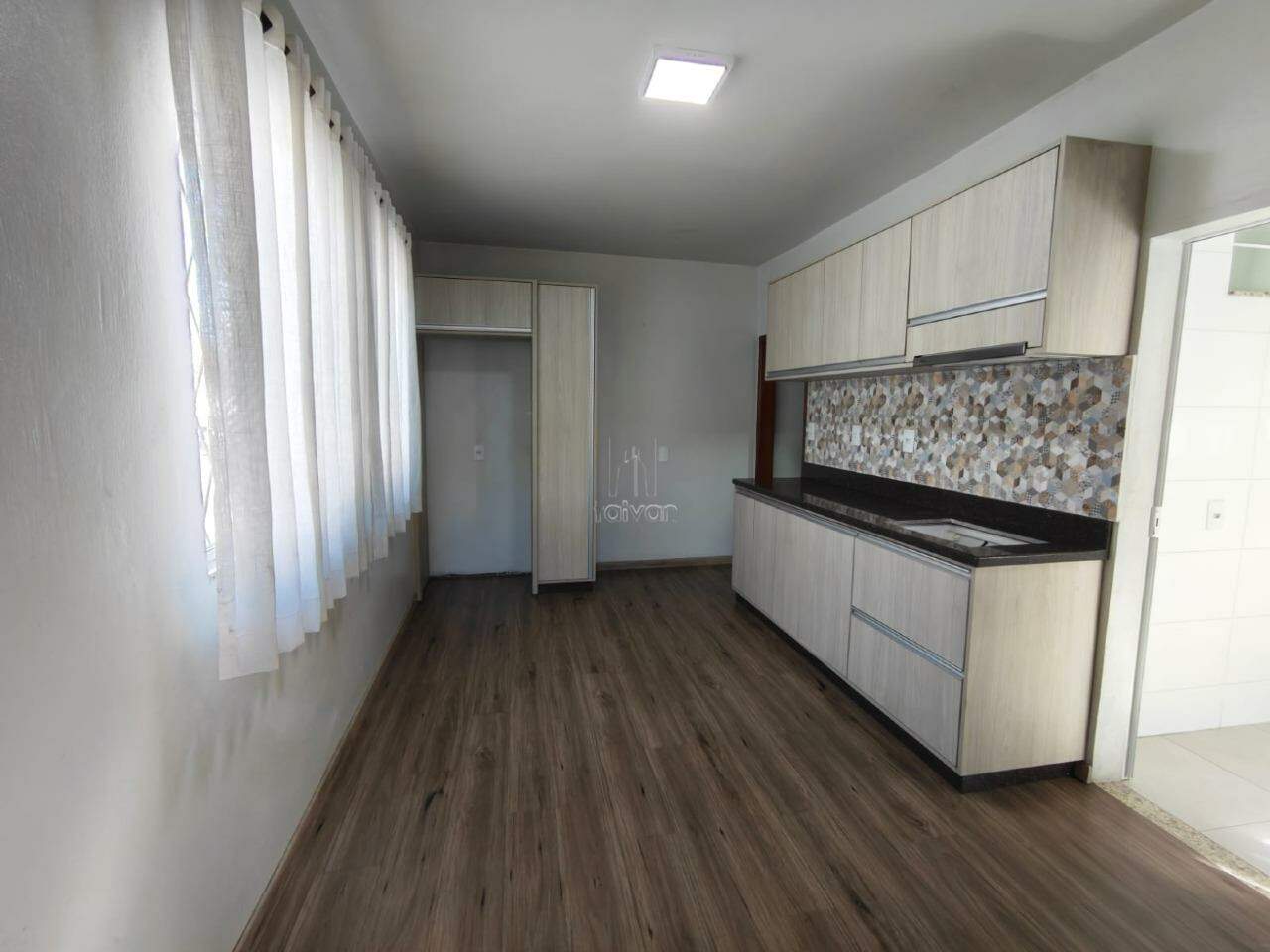 Apartamento para aluguel no Barra do Rio Molha: 
