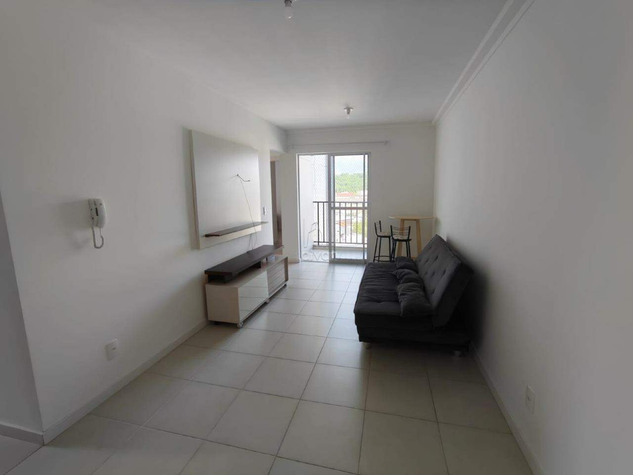 Apartamento para aluguel no Rau: 