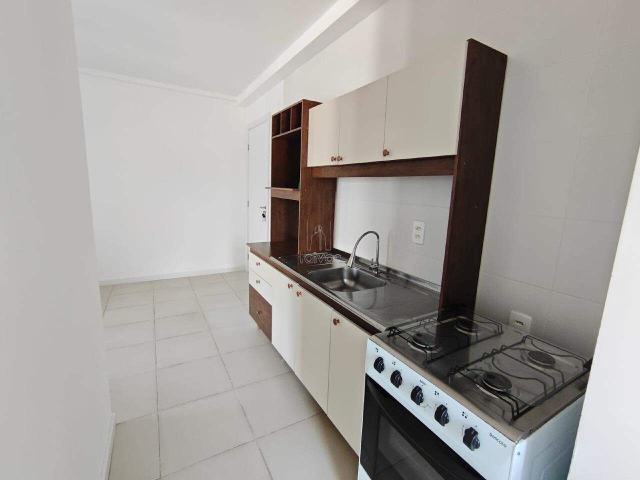 Apartamento para aluguel no Rau: 