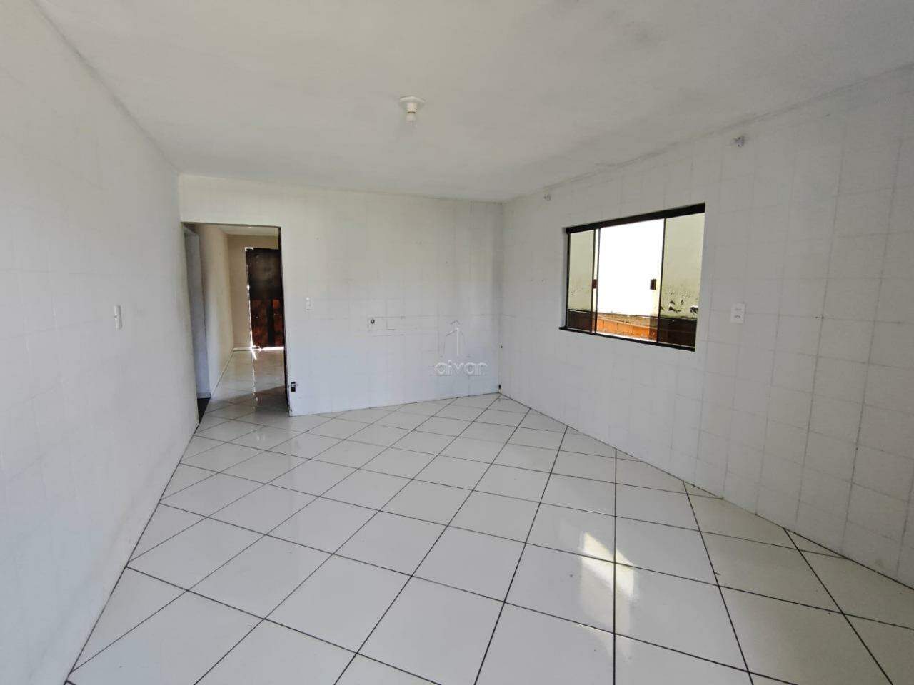 Casa para aluguel no Estrada Nova: 