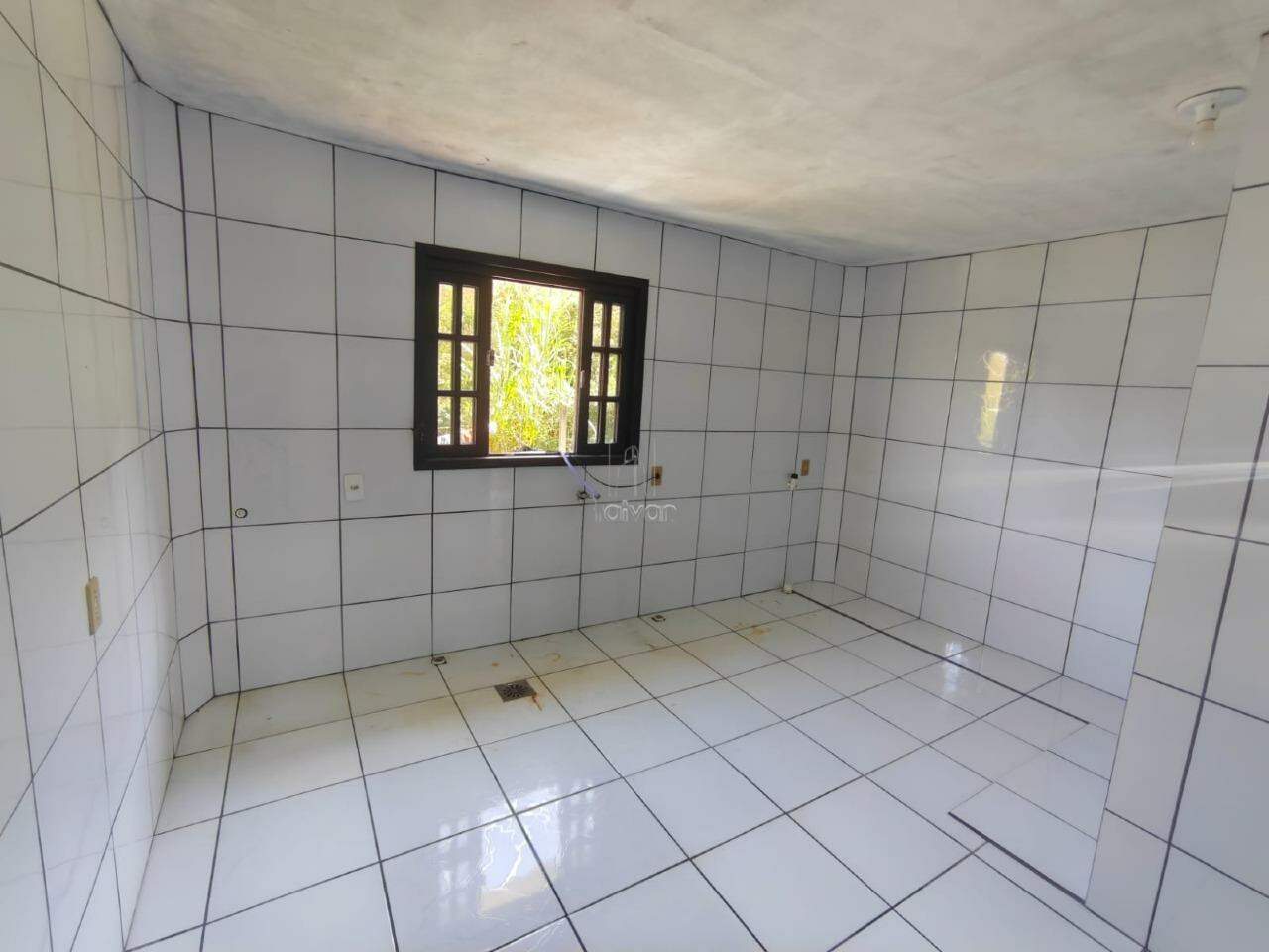 Casa para aluguel no Estrada Nova: 