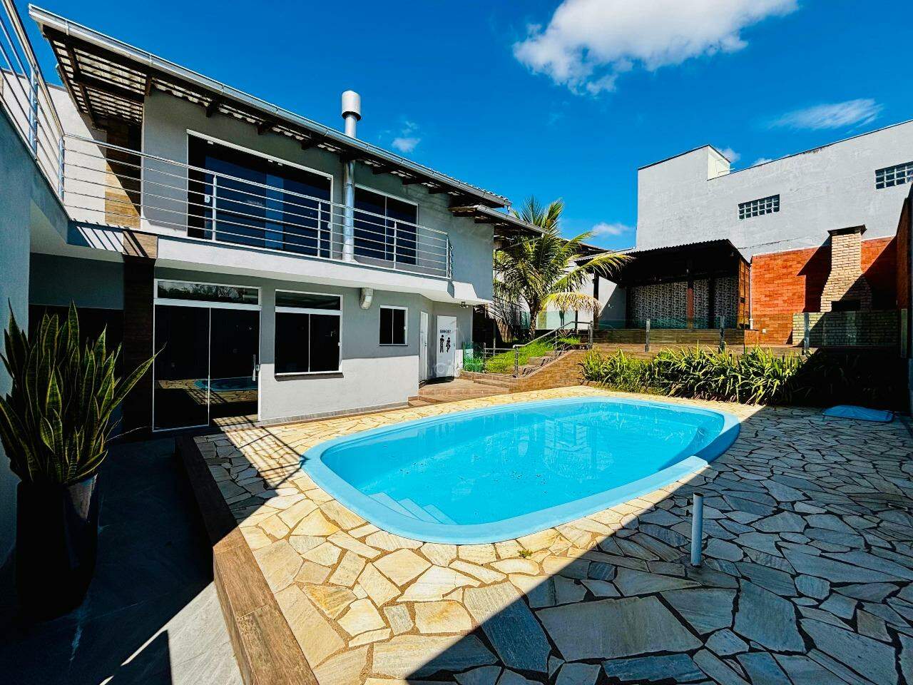 Casa à venda no Estrada Nova: 