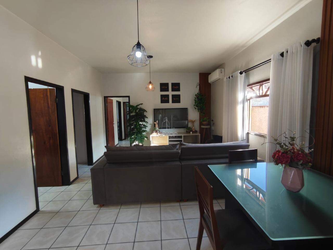 Casa para aluguel no Ilha Da Figueira: 