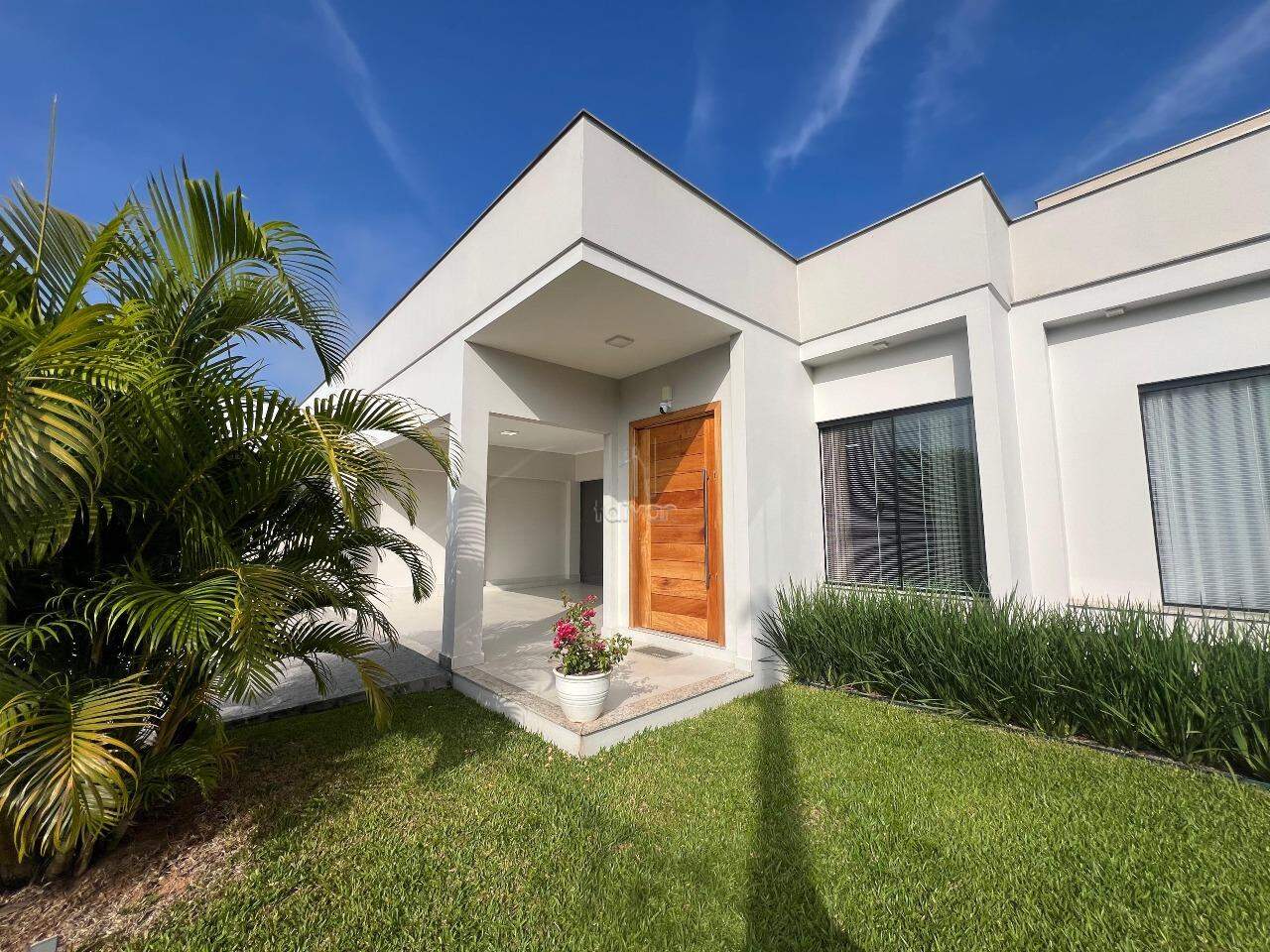 Casa à venda no Jaraguá 99: 