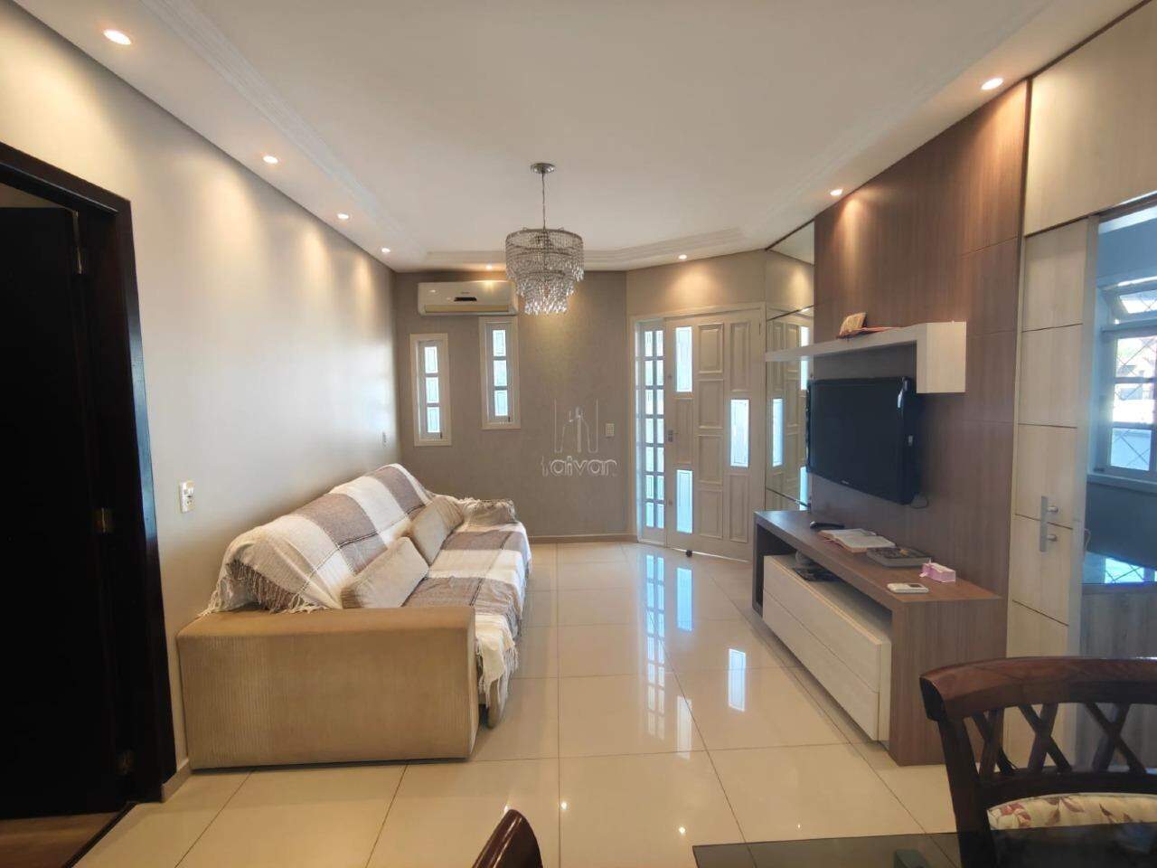 Casa para aluguel no Ilha Da Figueira: 