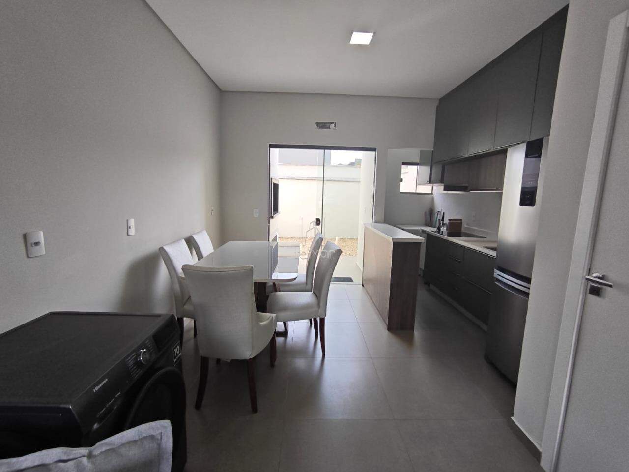 Casa para aluguel no Estrada Nova: 