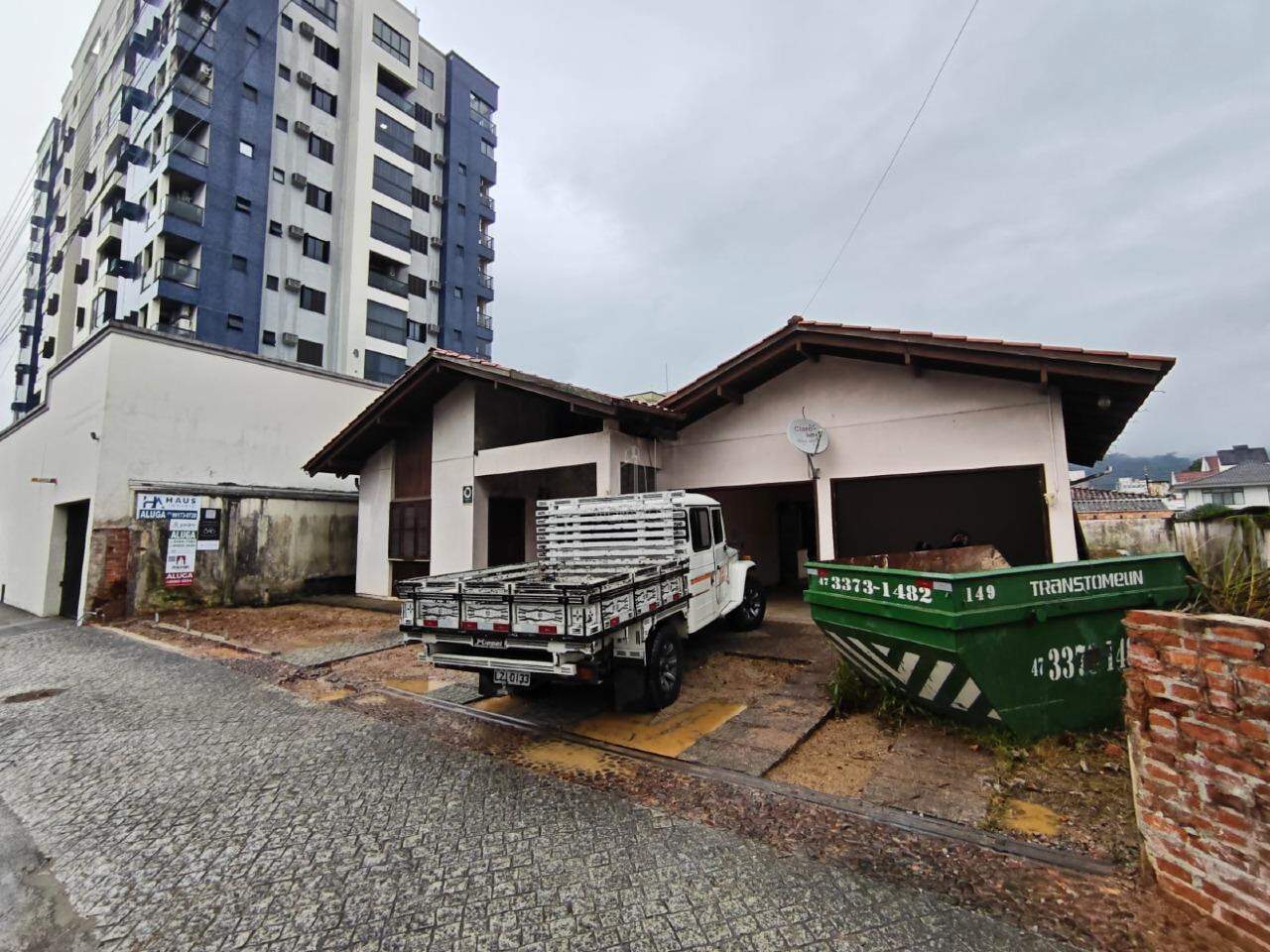 Casa para aluguel no Centro: 