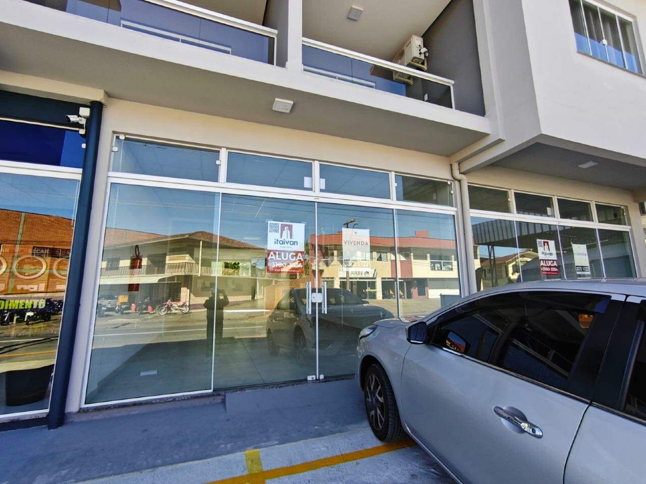 Sala Comercial para aluguel no Amizade: 