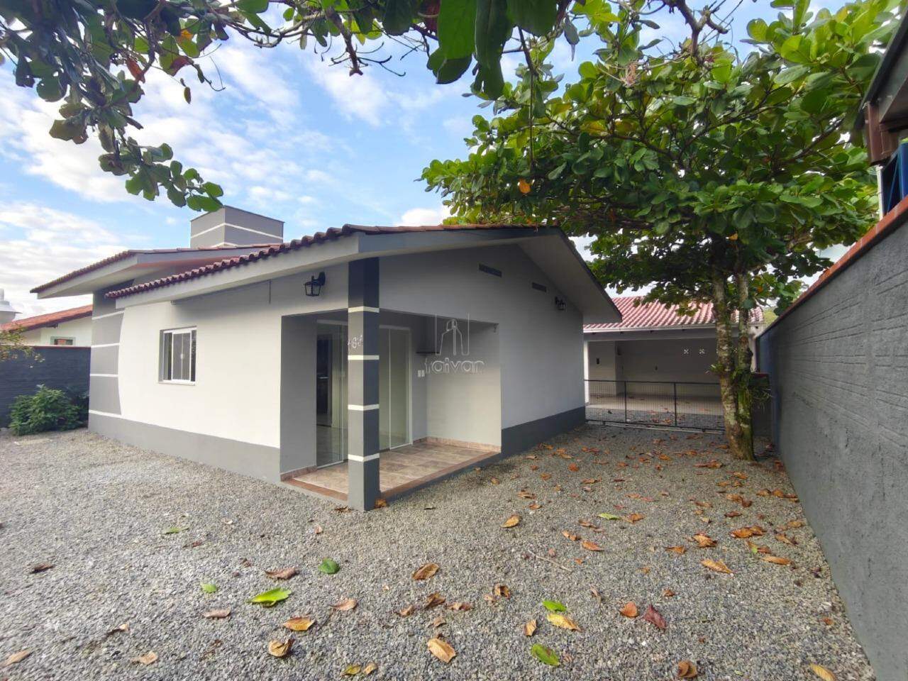Casa para aluguel no Três Rios do Sul: 