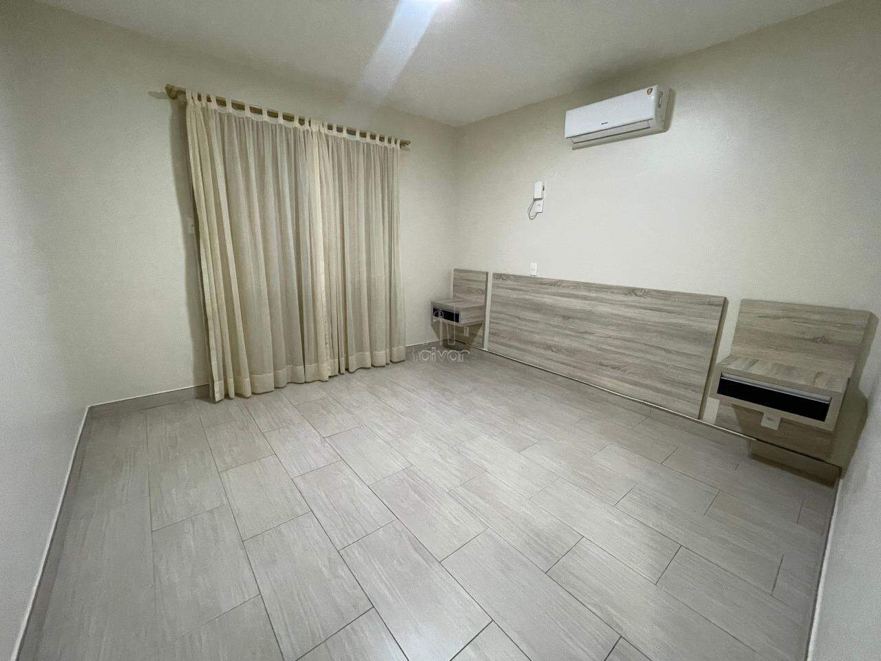 Casa para aluguel no Estrada Nova: 