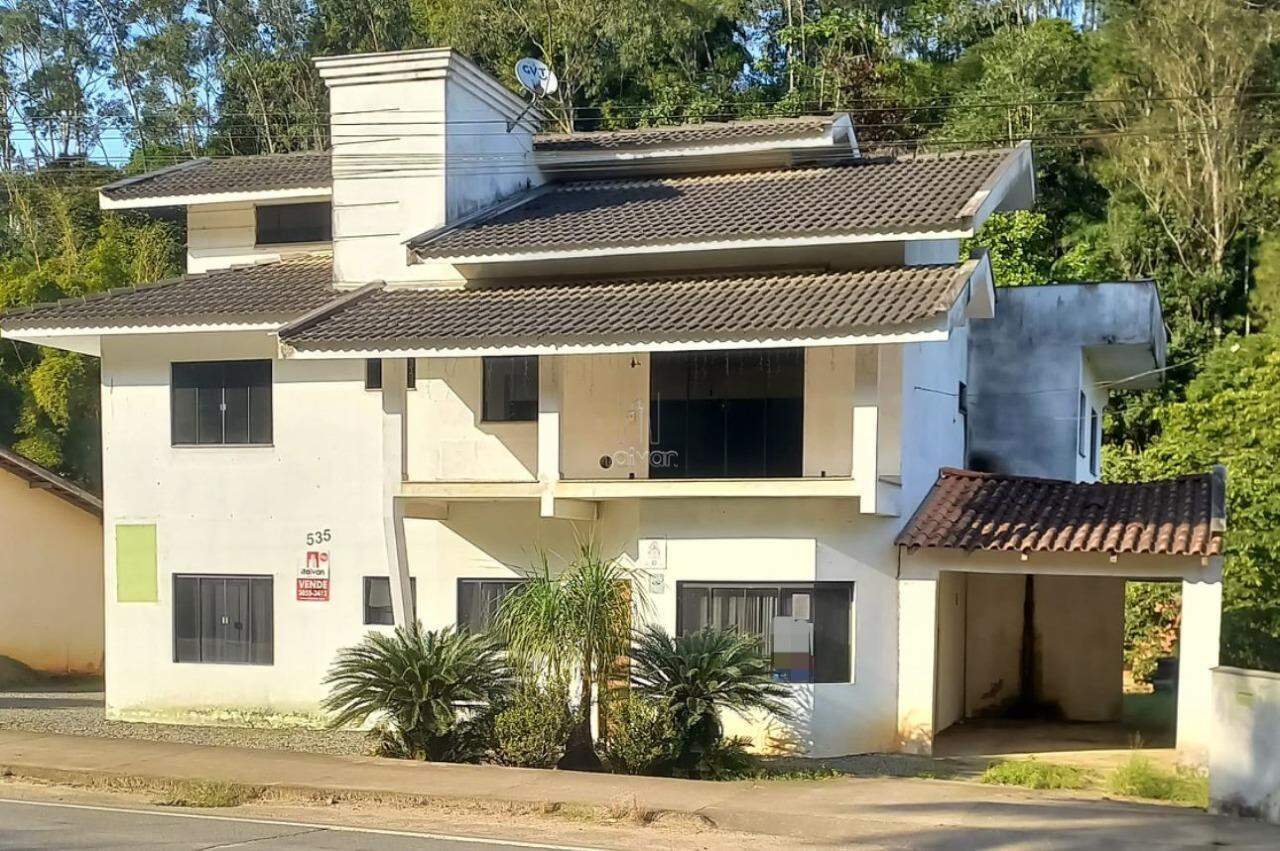 Casa à venda no Três Rios do Norte: 