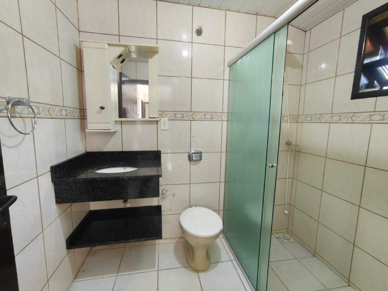 Casa para aluguel no Amizade: 