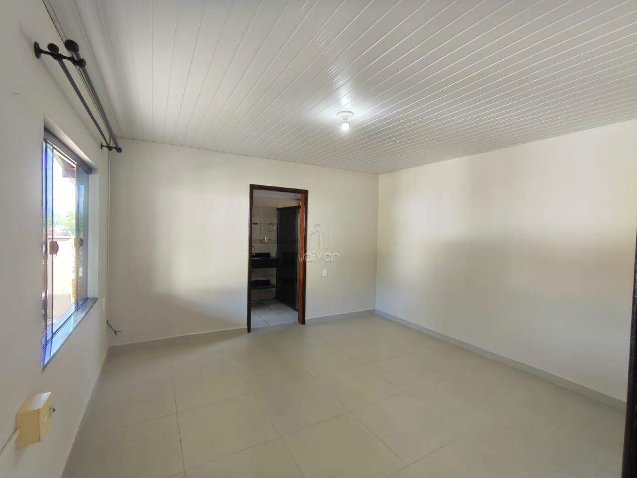 Casa para aluguel no Amizade: 