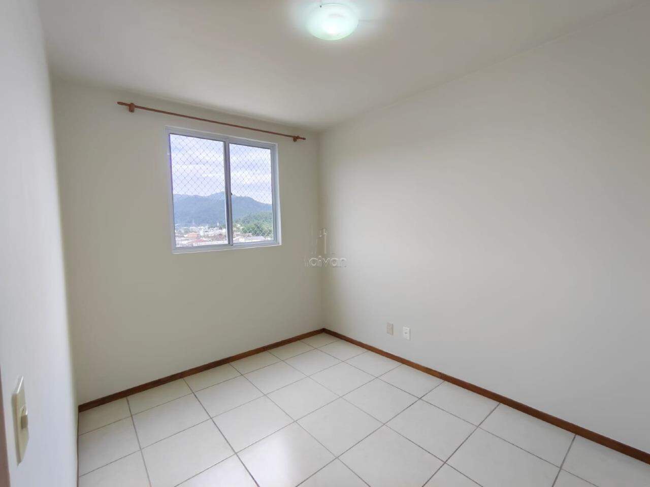 Apartamento para aluguel no Barra do Rio Cerro: 
