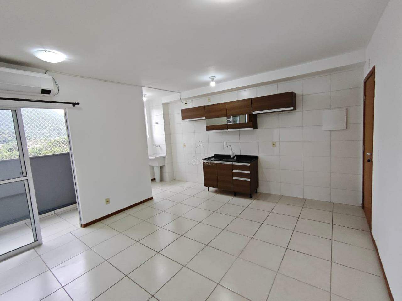 Apartamento para aluguel no Barra do Rio Cerro: 