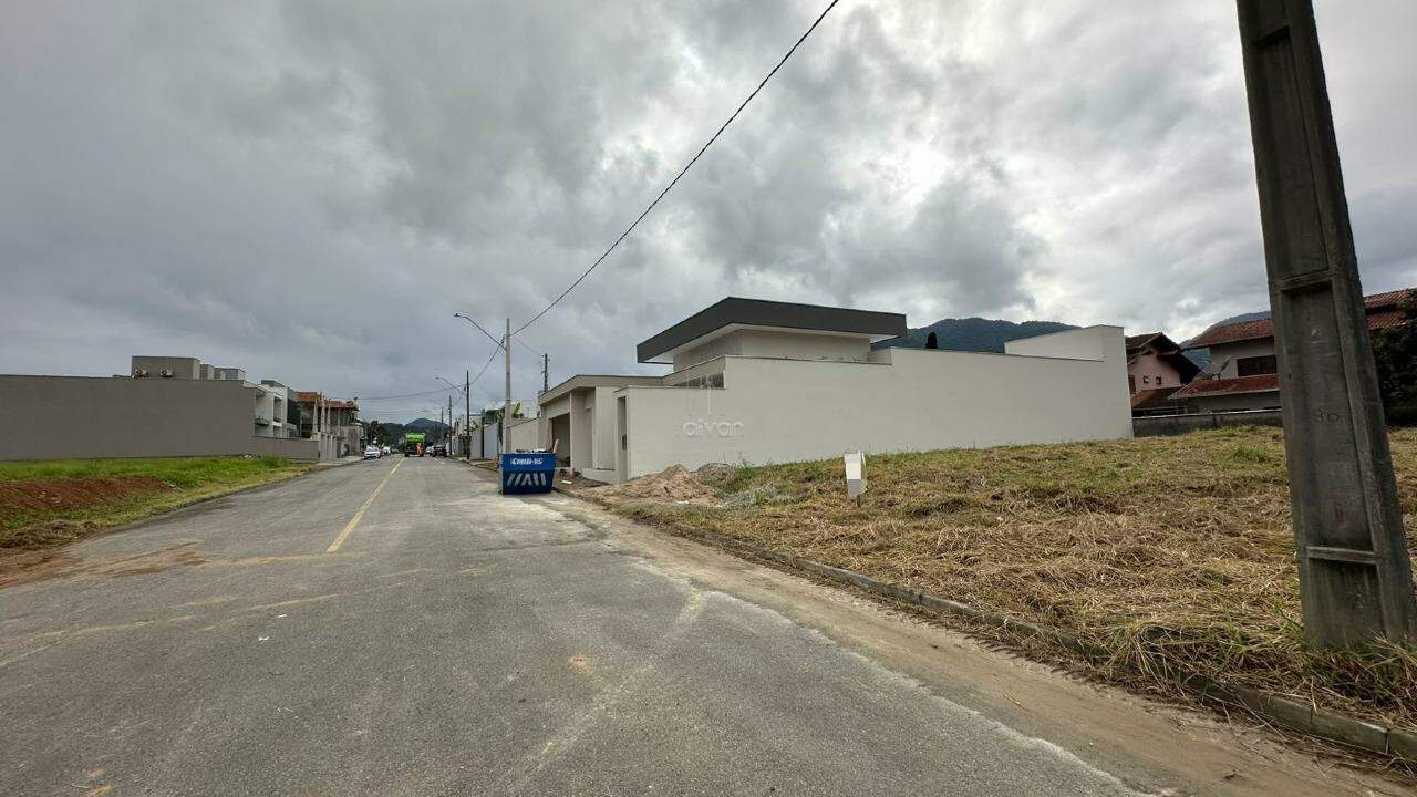 Terreno à venda no Amizade: 