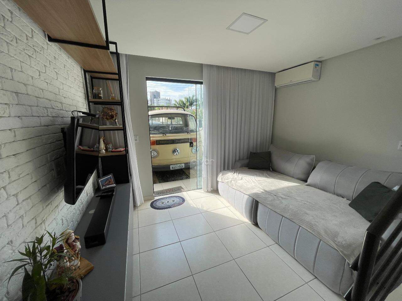 Casa para aluguel no Jaraguá 99: 