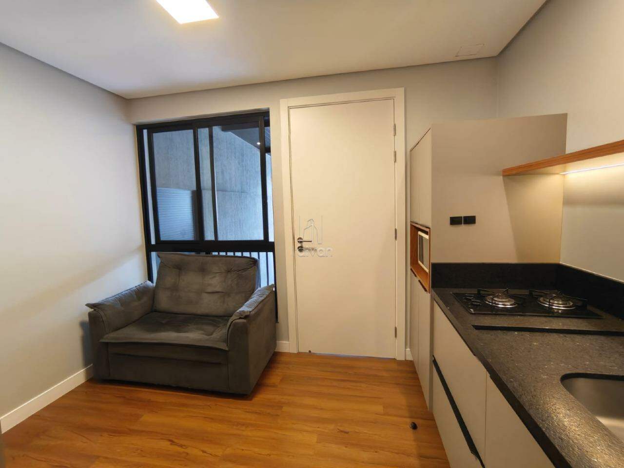 Apartamento para aluguel no Rau: 
