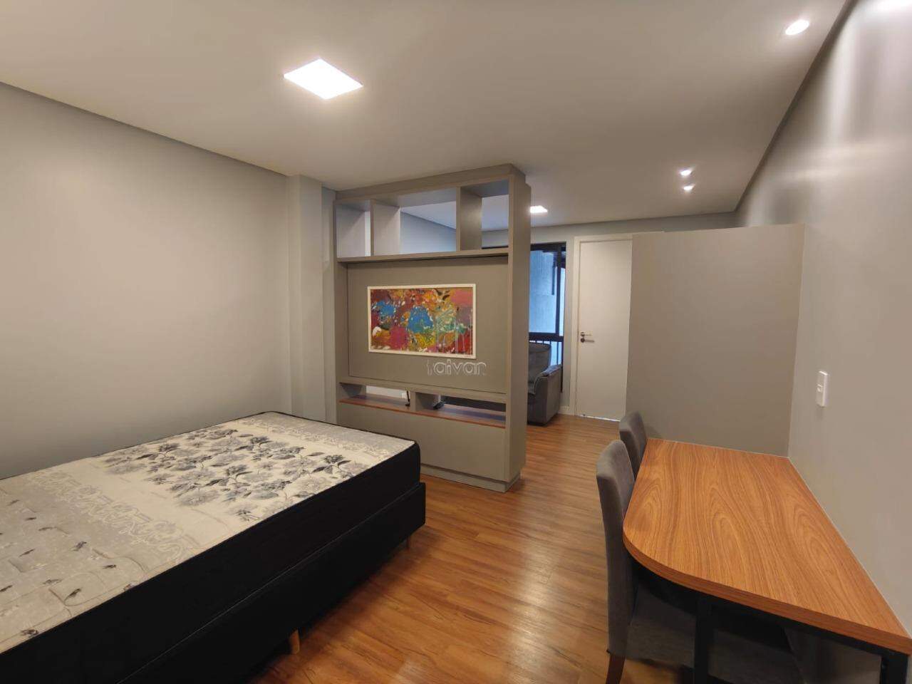 Apartamento para aluguel no Rau: 