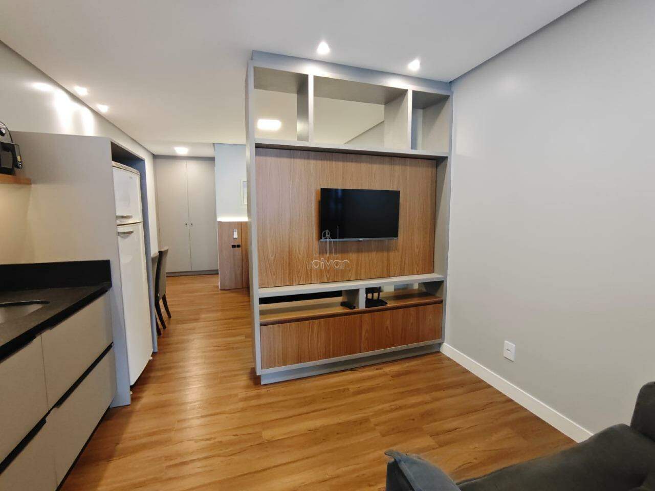 Apartamento para aluguel no Rau: 