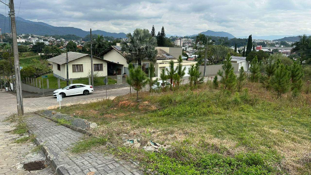 Terreno à venda no Centro: 