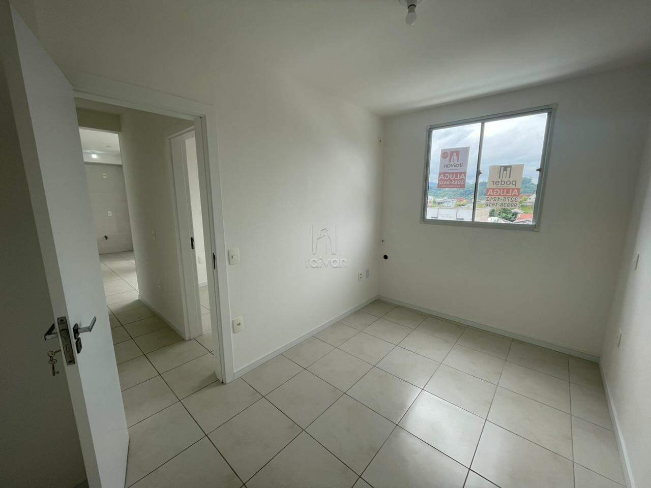 Apartamento para aluguel no Jaraguá 99: 