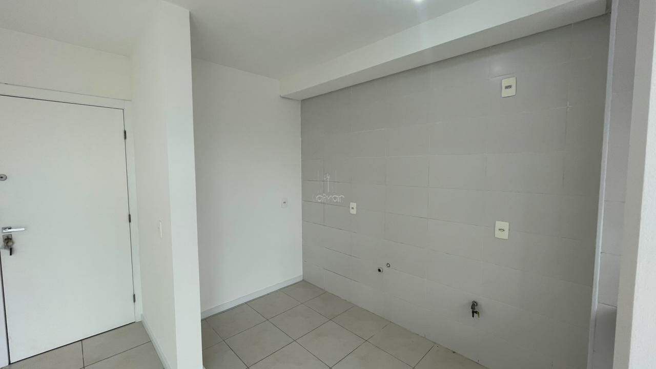 Apartamento para aluguel no Jaraguá 99: 