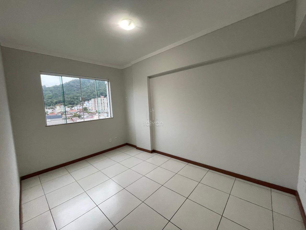 Apartamento para aluguel no Vila Nova: 