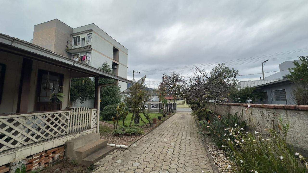 Casa à venda no Nereu Ramos: 