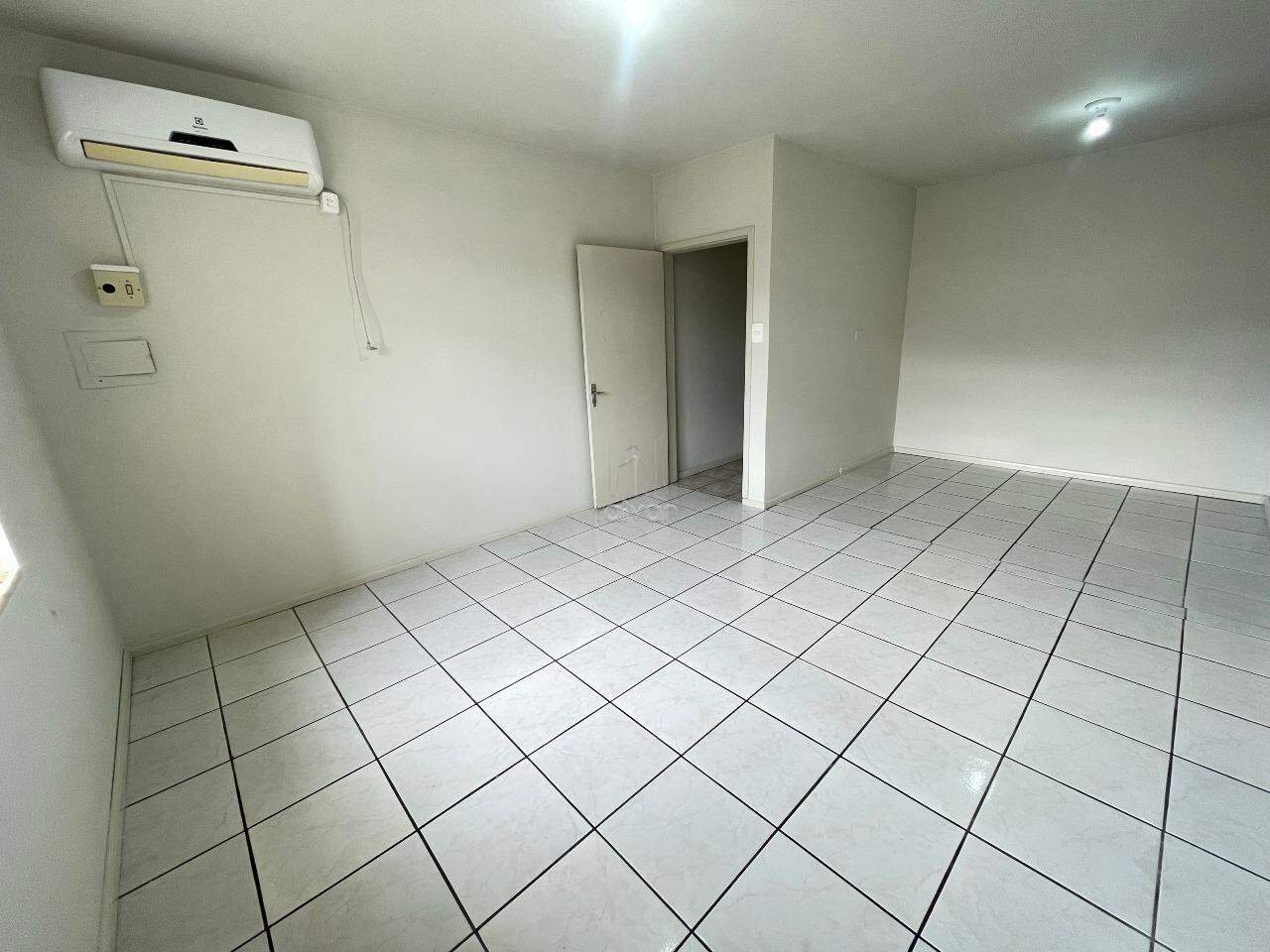 Casa para aluguel no Ilha Da Figueira: 